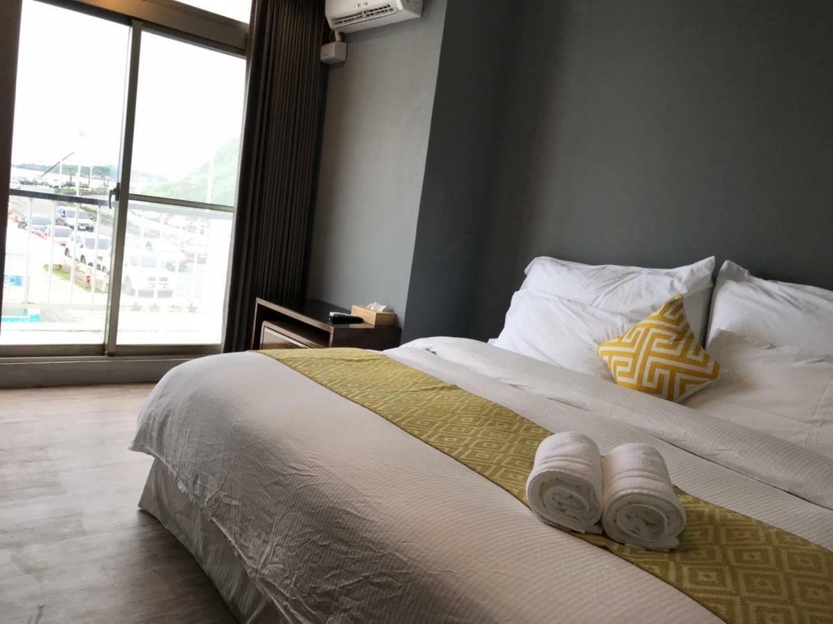 Chill Chill House Hotel Shimen ภายนอก รูปภาพ